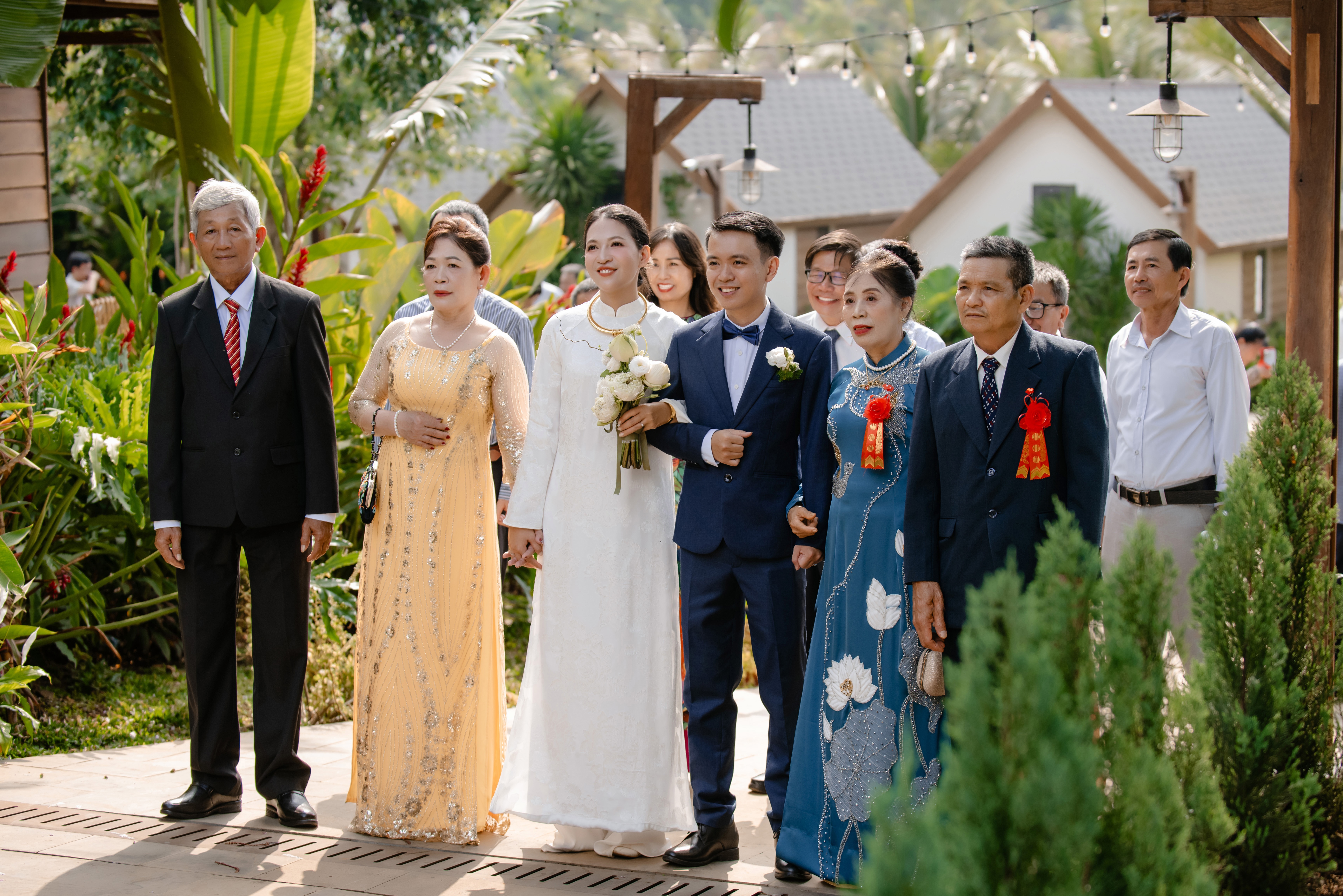 Chi phí đám cưới: Lên plan chuẩn chỉnh từ A đến Z cho đám cưới trong mơ - Omni Bridal- Đơn vị cung cấp dịch vụ cưới trọn gói chuyên nghiệp và uy tín.