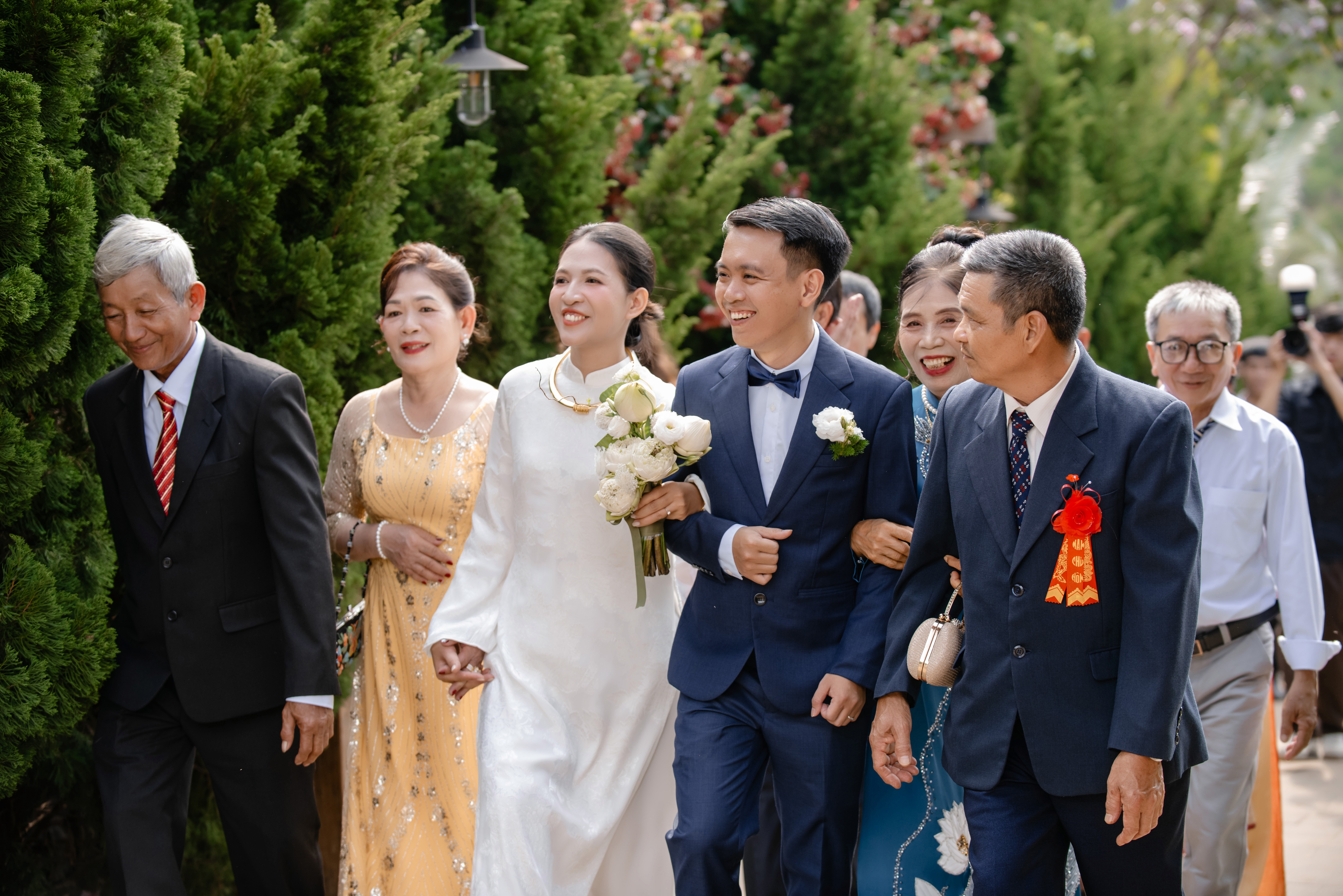 Chi phí đám cưới: Lên plan chuẩn chỉnh từ A đến Z cho đám cưới trong mơ - Omni Bridal- Đơn vị cung cấp dịch vụ cưới trọn gói chuyên nghiệp và uy tín.